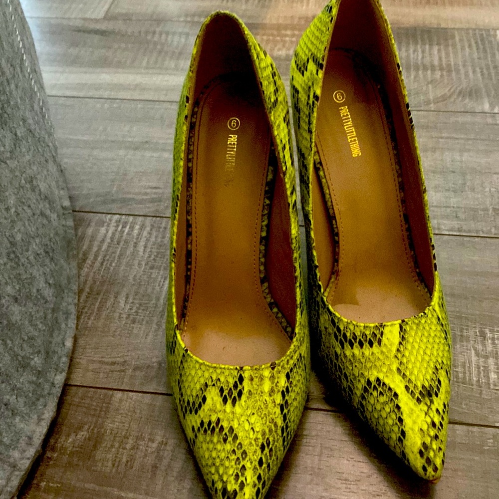 Slime green snake print heels